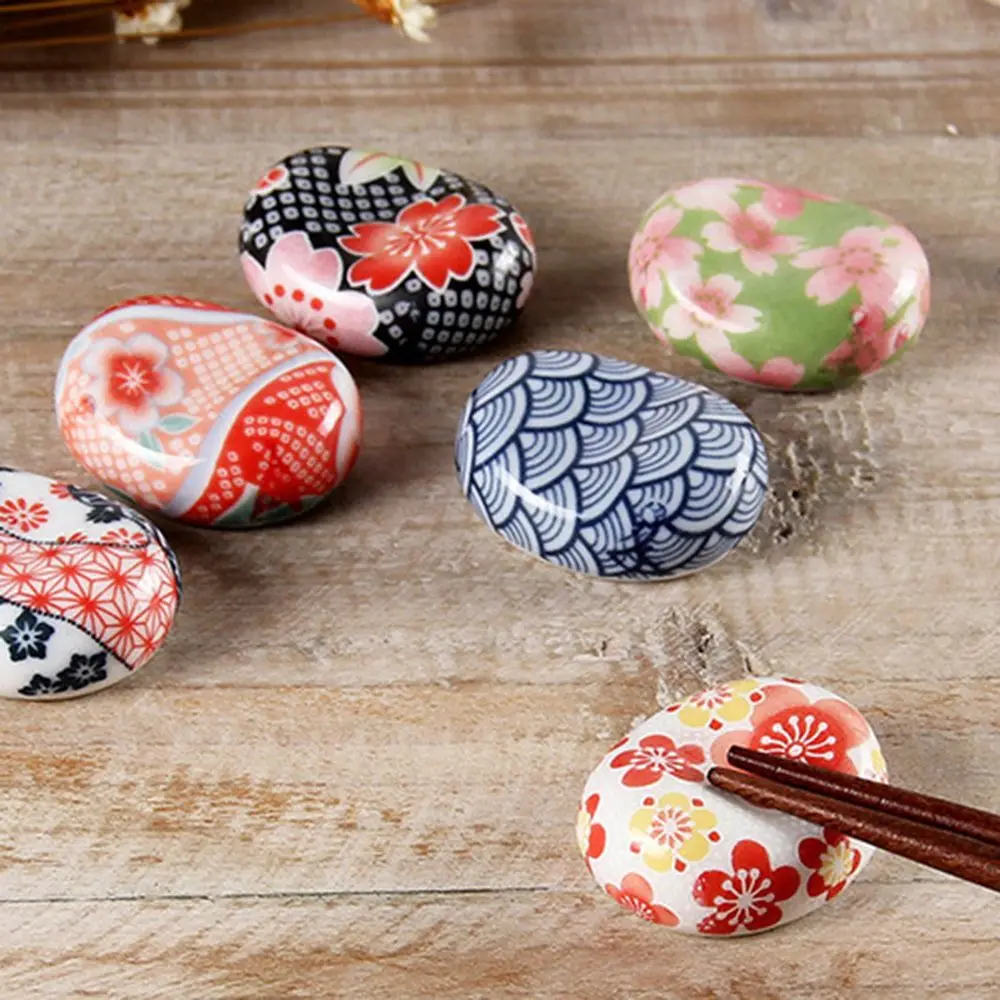 1pc Cute Japanese Ceramic Decorative Chopsticks Holder Rack Spoon Fork Rest Kitchen Tools Tableware 6 Styles 1pc Cute Japanese Ceramic Decorative Chopsticks Holder Rack Spoon Fork Rest Kitchen Tools Tableware 6 Styles