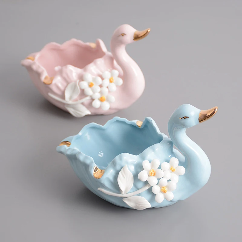 

Creative Swan ashtray blue pink Ceramic Fashion ashtray Home decoration Ash Tray smoking tray Gift Indoor accessories