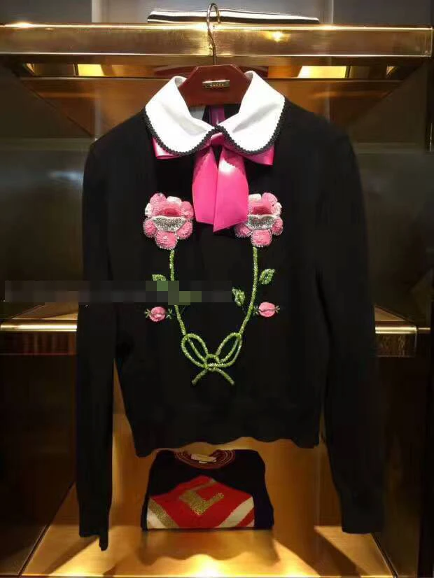 2018 Autumn Winter Runway Designer Christmas Sweater Knitted Women Luxury Floral Embroidery Sequins Pullovers Jumper Clothes 2018 Autumn Winter Runway Designer Christmas Sweater Knitted Women Luxury Floral Embroidery Sequins Pullovers Jumper Clothes