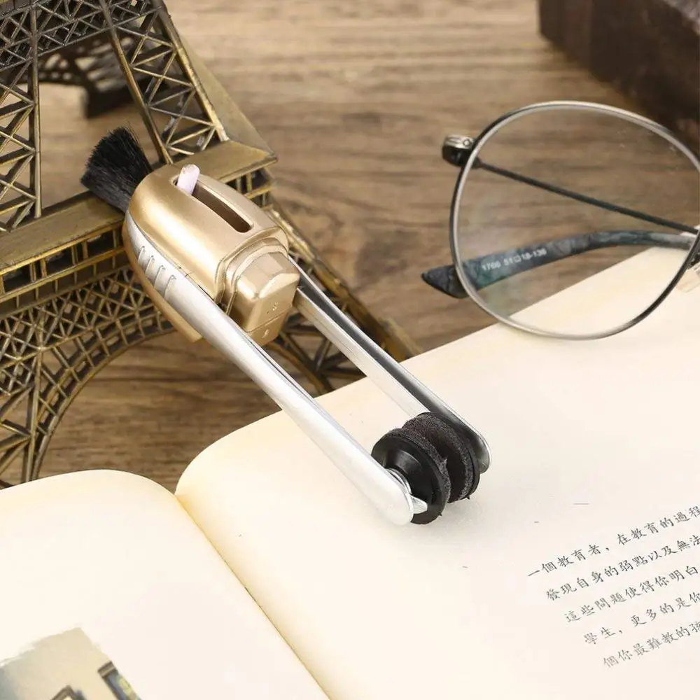 

Portable Eyeglass Cleaner Carbon Clean Injected Eyeglasses Sunglasses Brush Tools for All Types of Eye Wear