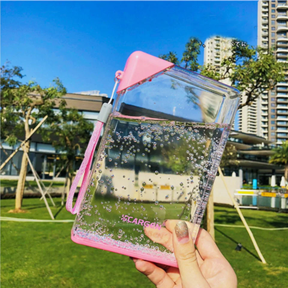 paper plastic water bottle (1)