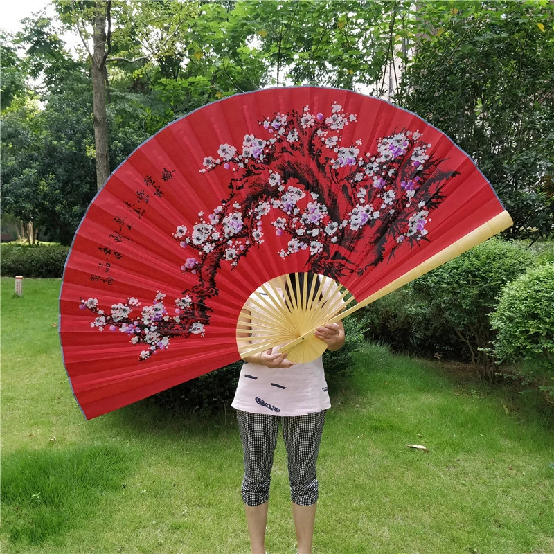 Китайский стиль праздничный красный сливовый декоративный вентилятор классическая декоративная мебель большой складной ручной вентилятор реквизит для выступлений