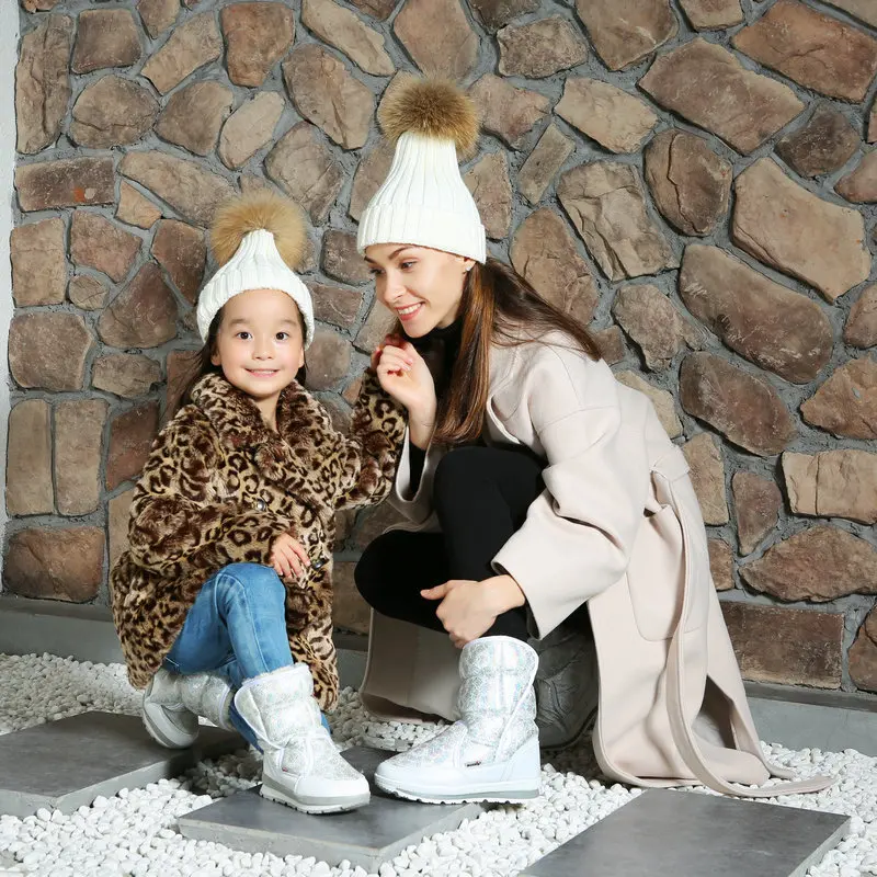 Зимние сапоги на пуху для мамы и ребенка; зимняя обувь для родителей и ребенка со снежинками; детская обувь; зимние сапоги; женские шерстяные теплые JSH-M903