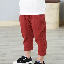 Nouveau 2016 d’été garçons pantalon solide linge de couleur plissée enfants genou-longueur pantalon bébé garçons filles pantalon de harem pantalon enfants vêtements