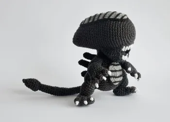 

crochet armigurumi rattle toy alinet model number 98