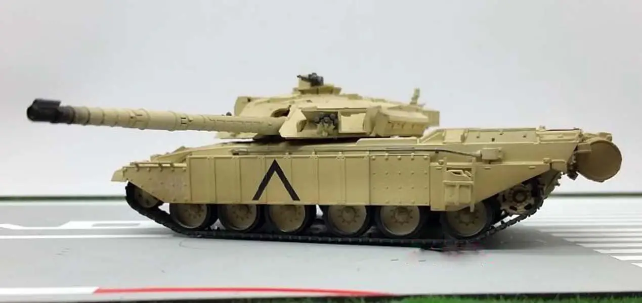 Британский FV4030/4 Challenger 1 MBT в Ираке 1991 не литья под давлением бак 1/72 easy model