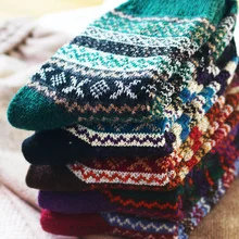 Новинка зимы, женские утолщенные теплые носки в стиле Харадзюку, Ретро стиль, высокое качество, модные повседневные носки из шерстяного материала, дешевые хлопковые носки средней длины