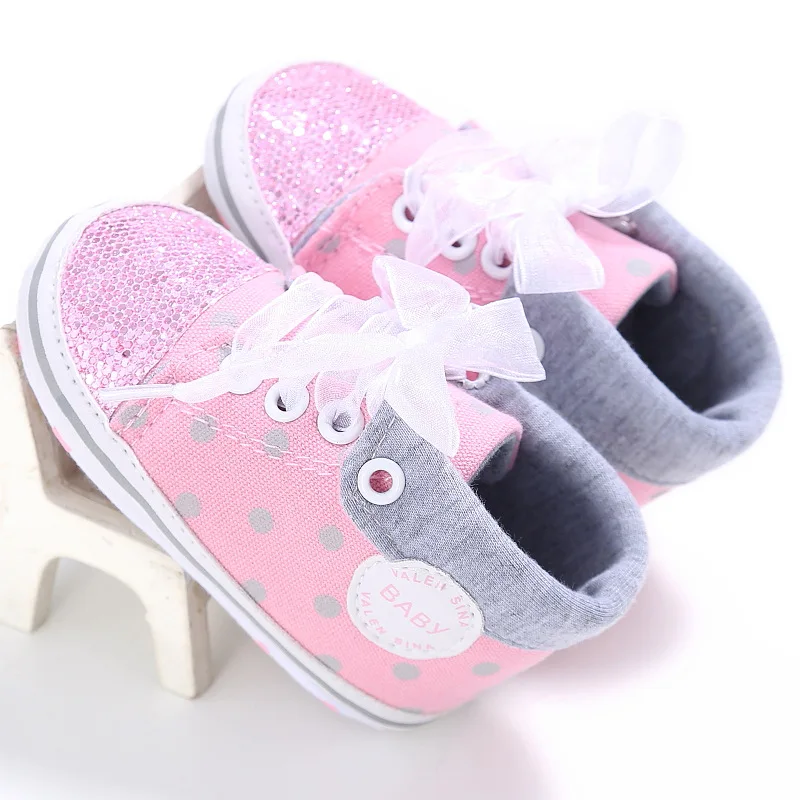 Babyshoes/Новые весенне-осенние модные мягкие пинетки для новорождённых, в горошек, на шнуровке, для малышей 0-18 месяцев