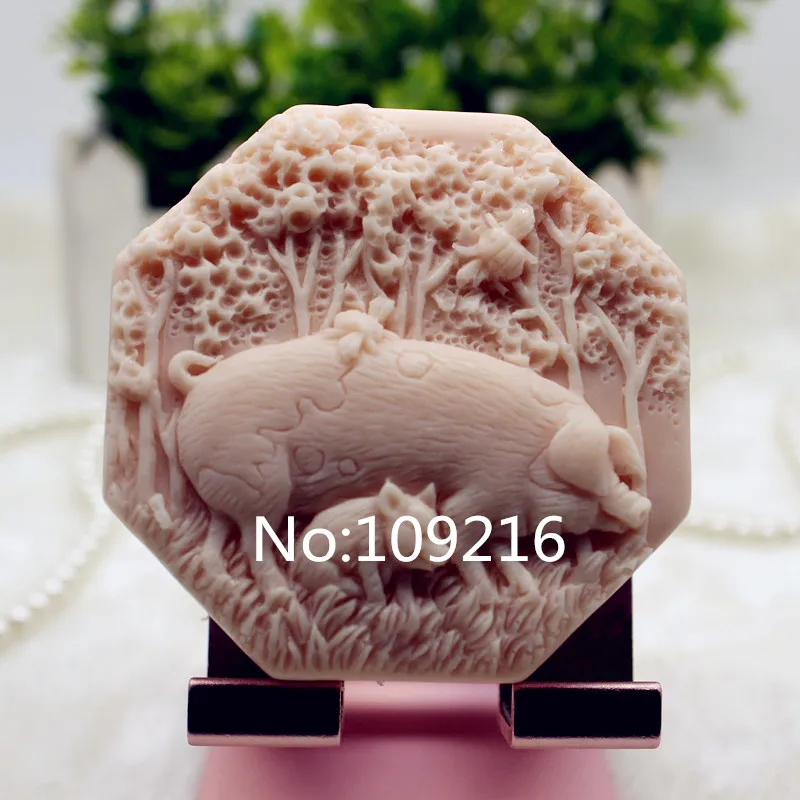 

New Product!!1pcs The Chinese Zodiac Pig (zx352) Food Grade Silicone Handmade Soap Mold Crafts DIY Mould