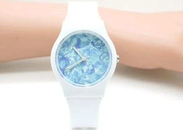 

Brand WILLIS jelly watch Trendy ladies Children's Analog Watch with Silicone Strap luminous watch