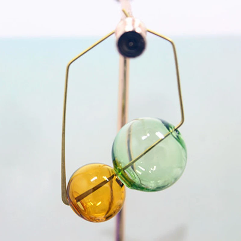 Дизайн Dreamlike INS короткие латунные двойные стеклянные шарики квадратные серьги-кольца для женщин шикарные корейские серьги - Окраска металла: yellow and green