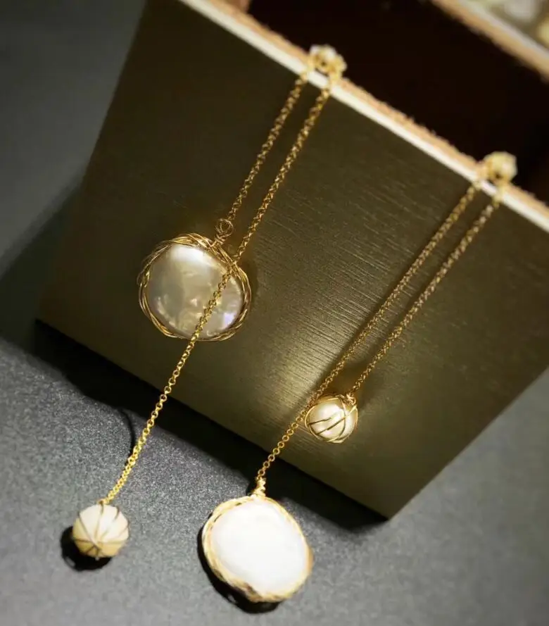 

free shipping>>>>noble jewelry new design Handmade natural white baroque pearl earring Fashion collocation 9k