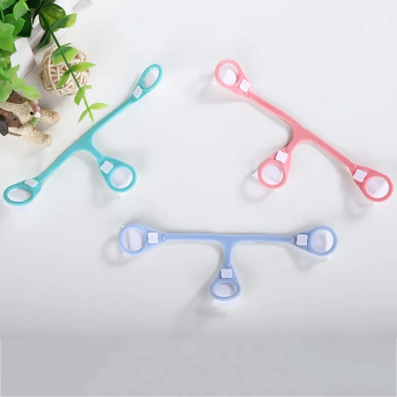 

Bobora New 3 Pcs/lot=1Bag Plastic Baby Snappi Cloth Diaper Fasteners 3 Colors Infant Diaper Belt Buckles