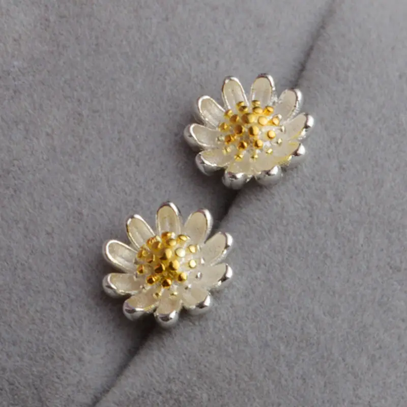 2016 New Fashion Sunflower Earrings chrysanthemum Stud Earrings for Women Gift E466in Stud