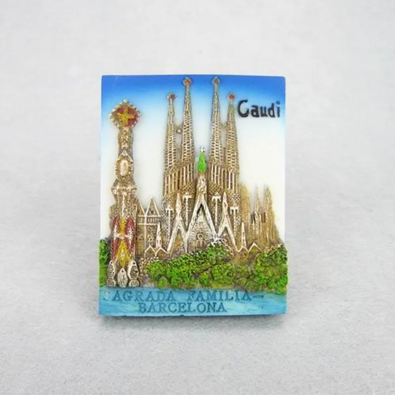 Modello CALAMITA da FRIGO. DONSOUVENIR Magnete Barcelona Torres Sagrada Familia DE GAUDÍ