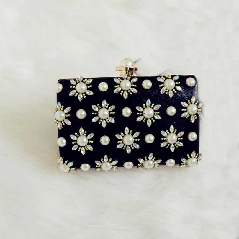 high quality women handmade Pearl flowers evening bags mini wedding dinner bags Party luxury day clutches Diamonds purse Bolsas - Цвет: Black