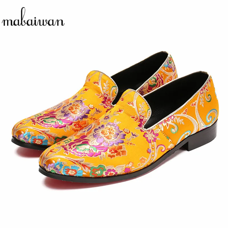 Mabaiwan Fashion Men Shoes Handcrafted Embroidery Flowers Designs Loafers Smoking Slipper Wedding Dress Shoes Men Party Flats mabaiwan white men shoes handcrafted designer loafers smoking slipper wedding dress shoes men rivets party flats plus size 38 46
