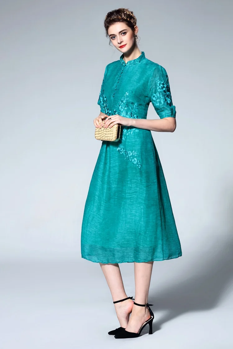 Grey Vintage Embroidery Stand Collar Shift Dress (3)