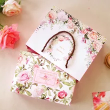 С цветочным узором, ярких цветов печенья Бумага с сумочкой в тон розового цвета с цветочным рисунком Подарочная коробка для Свадебная вечеринка упаковочная коробка для печенья ко Дню Святого Валентина с нугой и подарочный пакет