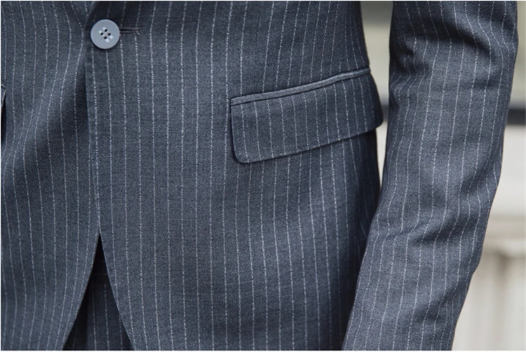 Plyesxale серый костюм в полоску Для мужчин Классические Нарядные Костюмы для свадьбы для Для мужчин Slim Fit мужской деловой костюм высокое