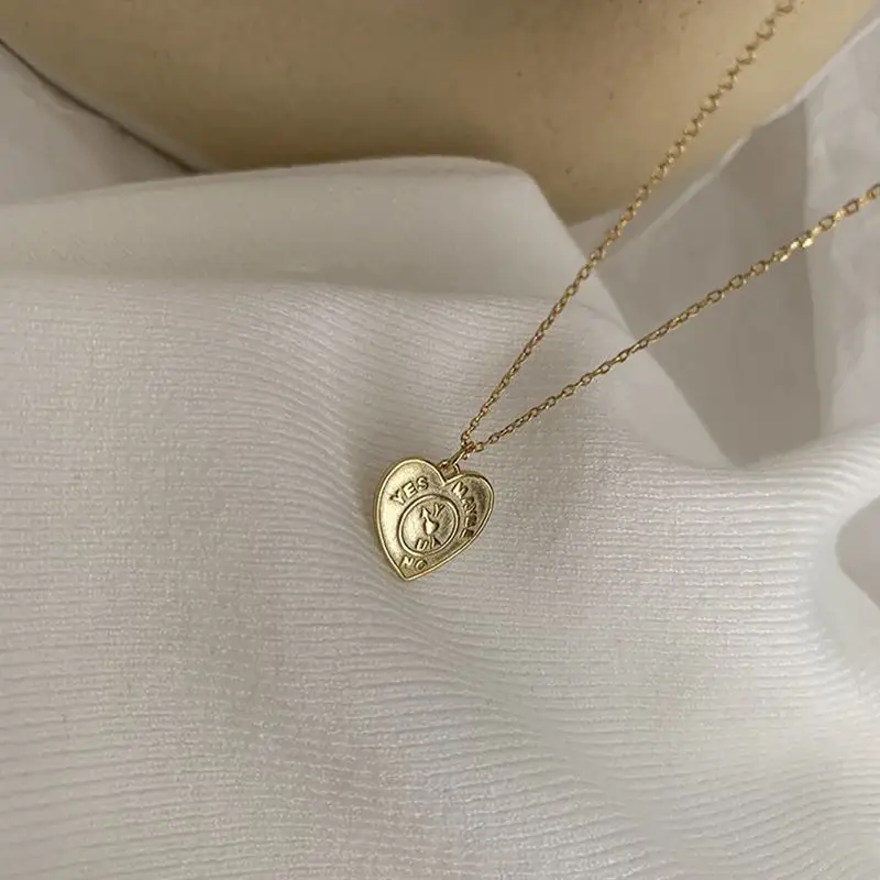 

Amaiyllis s925 Sterling Silver 18K Gold Geometric Letters Exquisite Embossed Heart Clavicle Chain Female Summer Jewelry