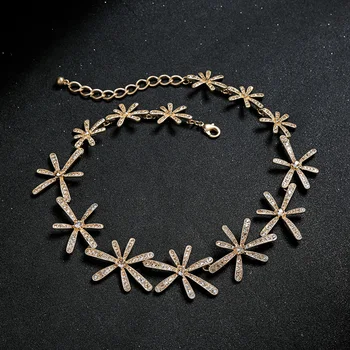 

Charm Jewelry Gold Color Crystal Flower Choker For Women Bohemia Style Statement Necklace Wedding Party Dress Accessories