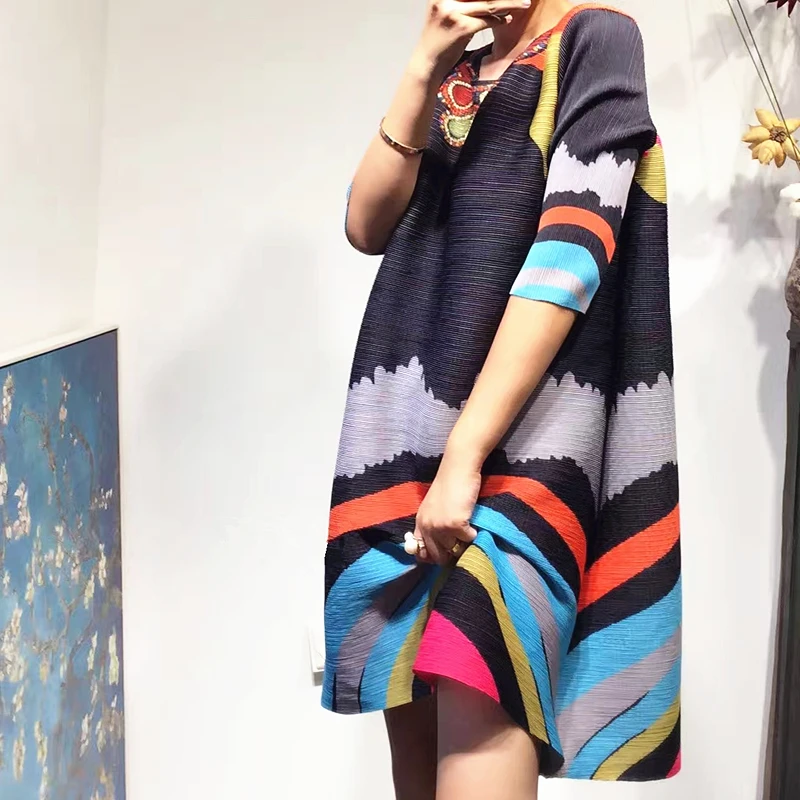 

LANMREM 2019 Temperament High Quality Pleated Dresses For Women Summer New Personality Printing Round Collar Loose Clothes YH320