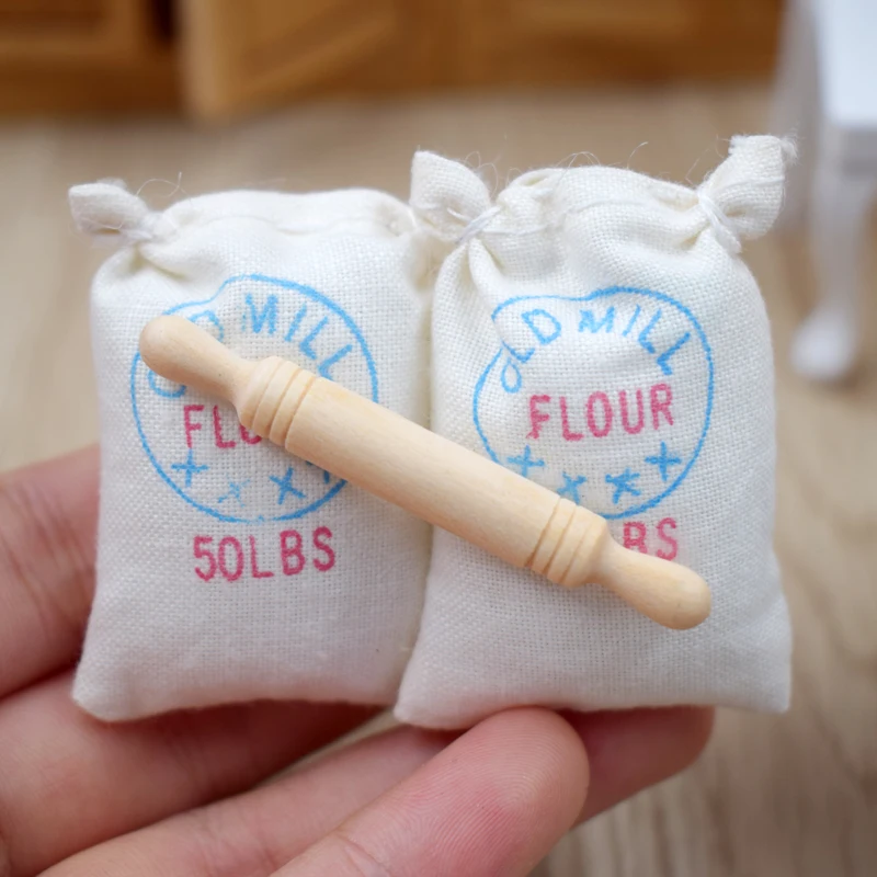 

1:12 Scale Miniature Dollhouse 2 Bags Flour & 1 Wooden Rolling Pin Play Mini Kitchen Toys Miniatura Food Accessories