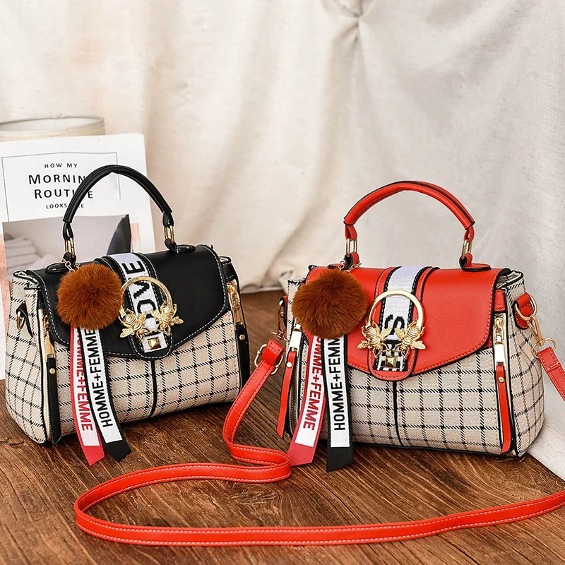 

New Fashion Vintage Plaid Panelled Shoulder Messenger Bags Casual Hair Ball Ornaments Women Purses and Handbags