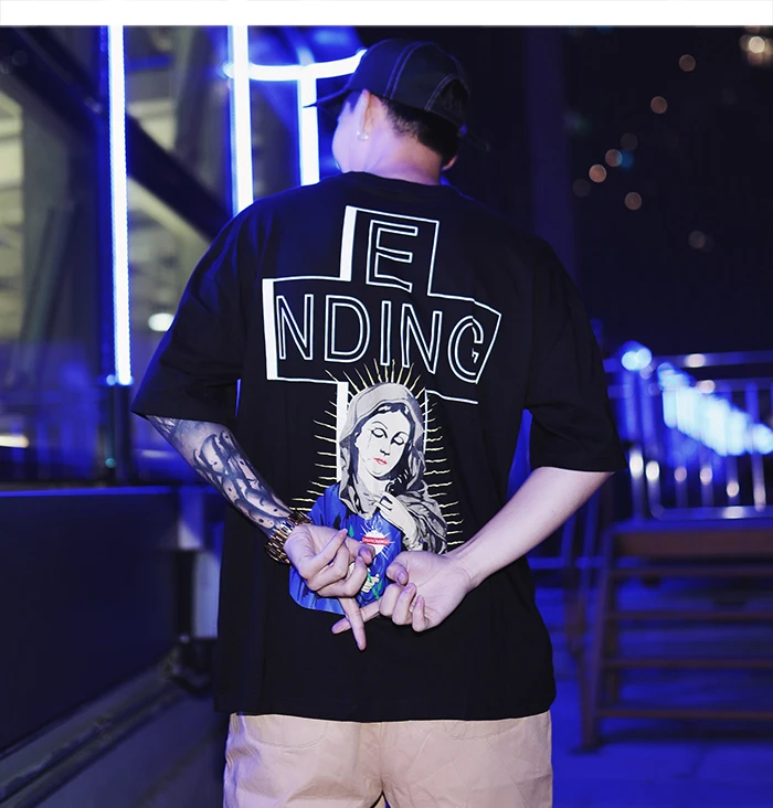 Streetwear T-Shirt Fit