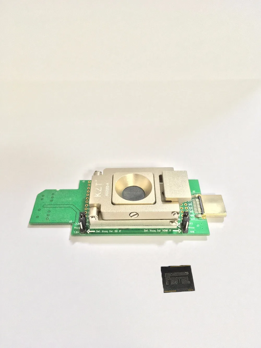 

SD interface reader for eMCP162/BGA186 socket/adapter to USB--HDMI data recovery with Alloy clamshell programming adapter