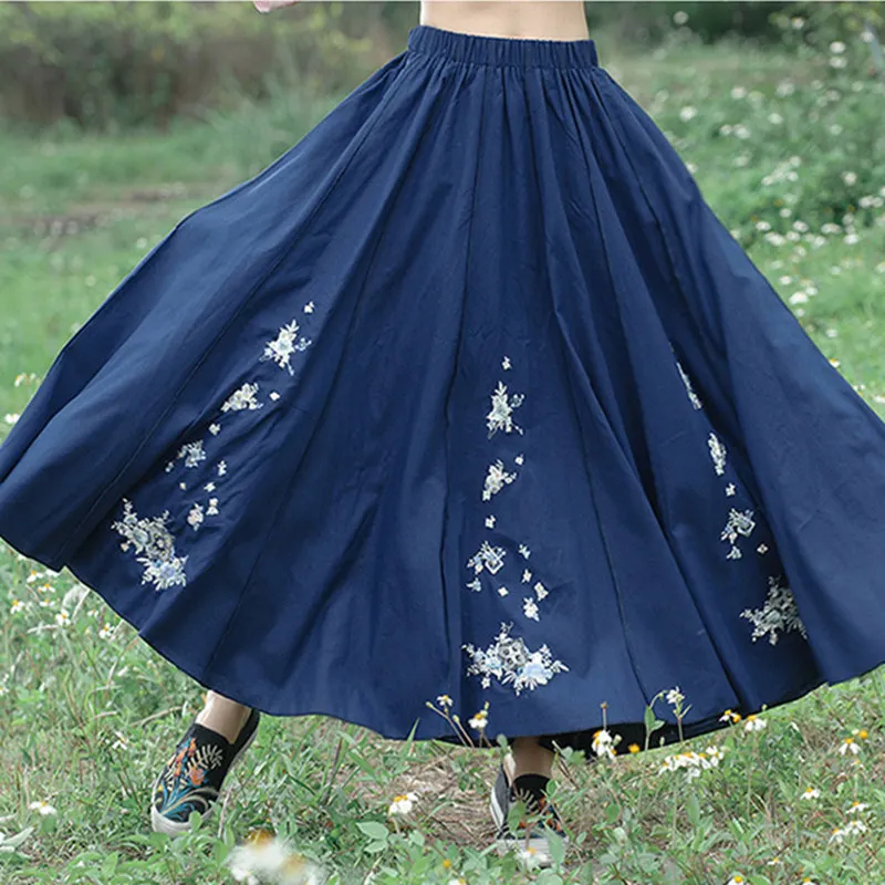 

New Women Big Pleated Skirts 2018 Spring Summer Style Solid color Embroidery Elastic waist Skirt for Women Casual Skirt Bottoms