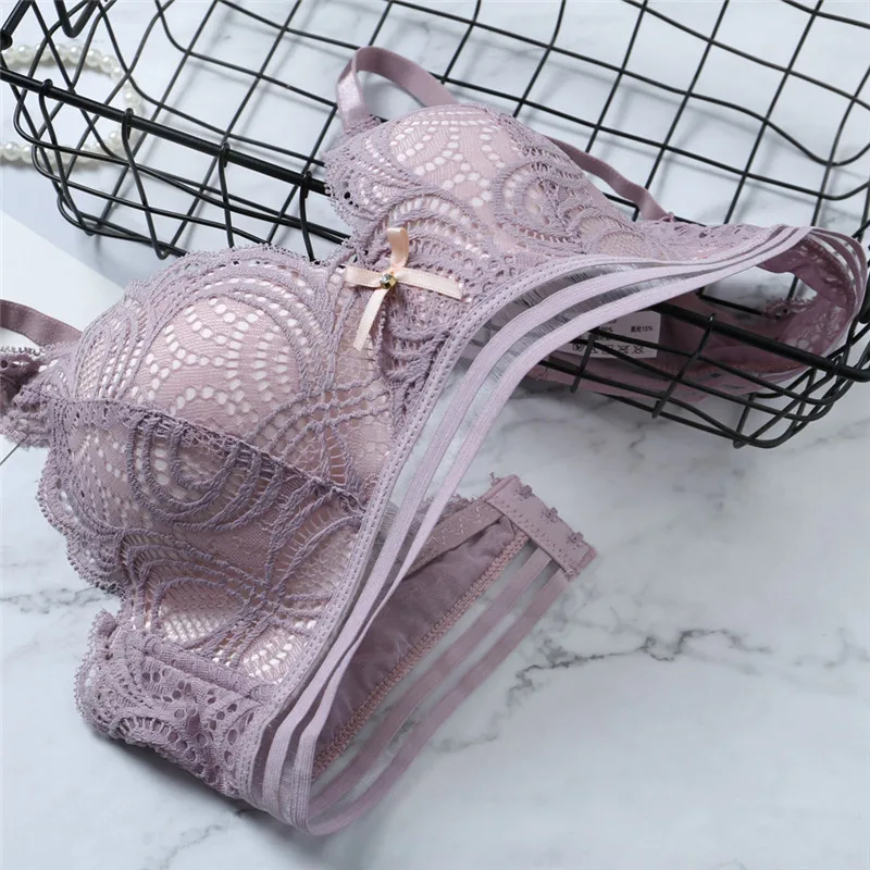 

Spring Summer Thin Women Bralette Lace Bras Cup B Female Lingerie Deep V Sexy Bra Brassiere Breathable Adjustable Seamless Bra
