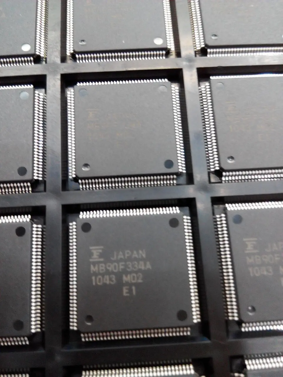 Бесплатная доставка для MB90F334APMC GE1 новое и оригинальное|shipping free| |