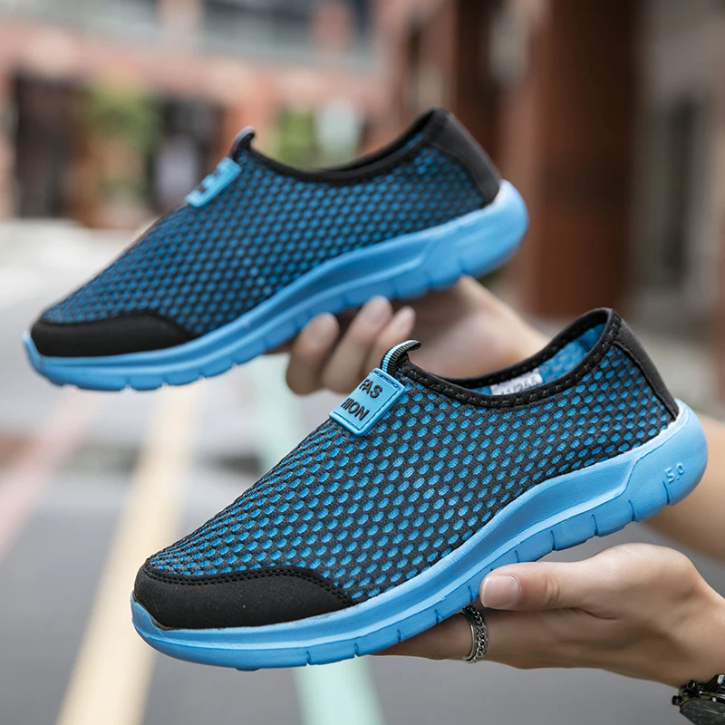 men's shoes for beach vacation