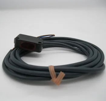 

E3Z-D62 optical distance Photoelectric Sensor switch REFL 1M with Built-in Amplifier Sensors NPN Diffuse-reflective 12-24VDC