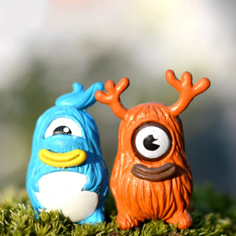 

ZOCDOU 2 Pieces One Eye Tree Ghost Dryad Halloween Forest Europe Myth Cartoon Animal Small Crafts Figure Ornament Miniatures