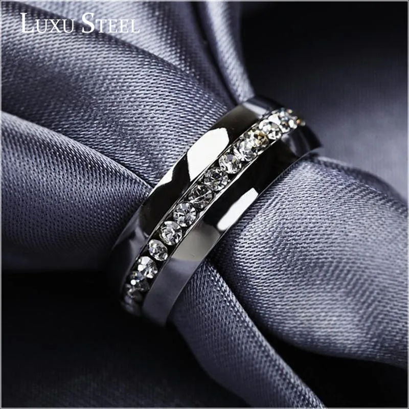 

LUXUSTEEL Silver Rings Female Accessories Cubic Zirconia Wedding Rings Stainless Steel Couple Jewelry Party Christmas Gift