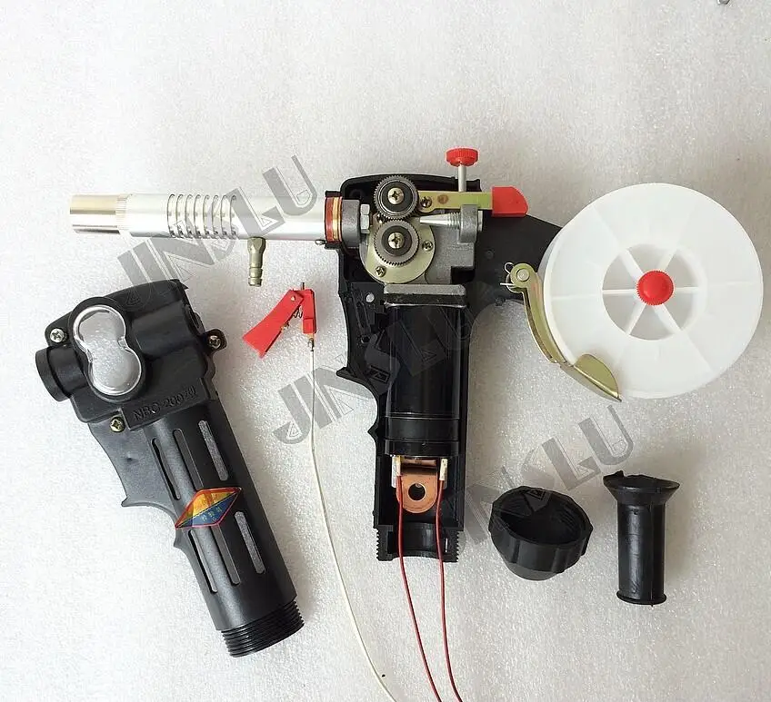 

Free shipping High Quality NBC-200 MIG 200A spool gun line-drawing welding torch head with 0.8mm and 1.0mm tips 5pcs