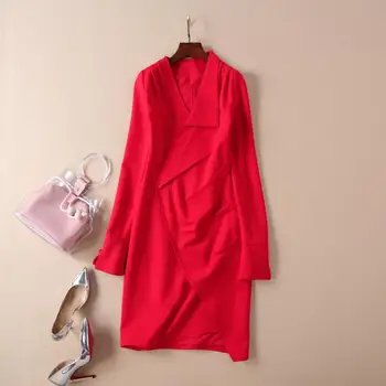 

The new spring and summer 2020 v-neck long-sleeve cultivate one's morality show thin dress