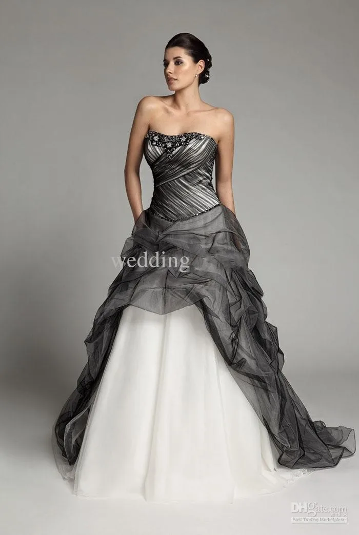

Gothic Wedding Dresses Grey White Beading Sweetheart Strapless Bridal Gown Black Organza Corset up