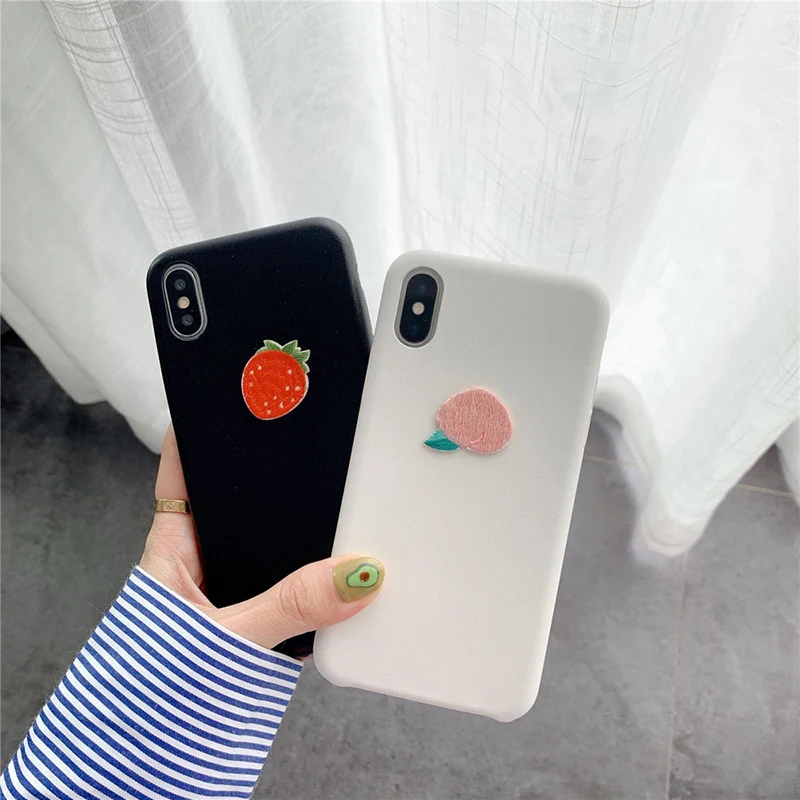 

Luxury Back Cover For iphone X XR XS Max Embroidery Strawberry Peach Leather Case Cover For iPhone XS Max XR X 6 7 8 Plus Fundas