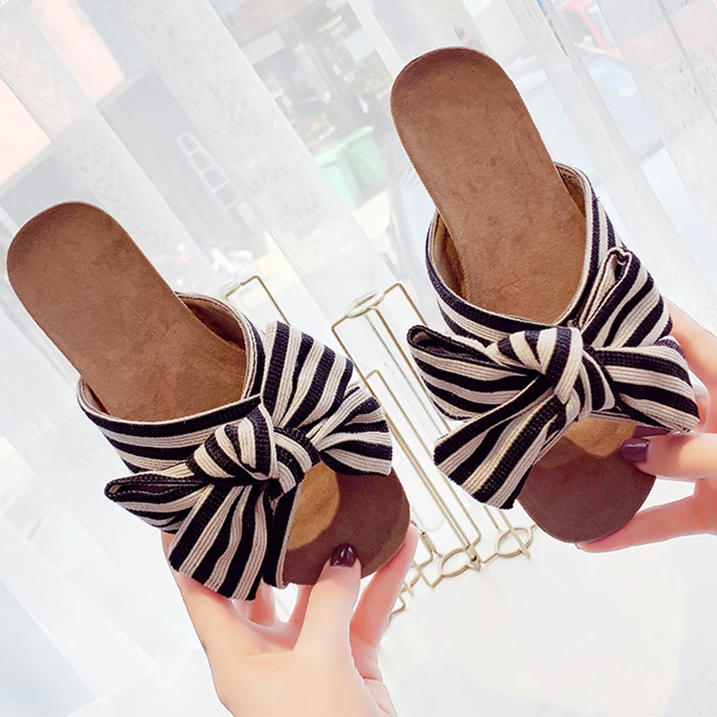 2019 New Beach Slippers For Women Summer Slippers Women Slides Flip Flops Leopard Bowknot Ladies Home Slippers Buty Damskie 2019 New Beach Slippers For Women Summer Slippers Women Slides Flip Flops Leopard Bowknot Ladies Home Slippers Buty Damskie