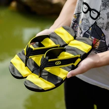 2017 Summer Sandals Bumble Bee Men Flip Flops Authentic Massage Anti-skidding Men’s Beach Outdoor Flip Flops Shoes plus size 48