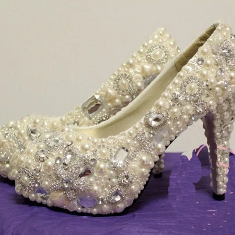 

Cheap Comfortable Woman Dress Shoes Wedding Shoes For Wemen Round Toe Stiletto Heel Closed Toe Rhinestone Imitation Pearl