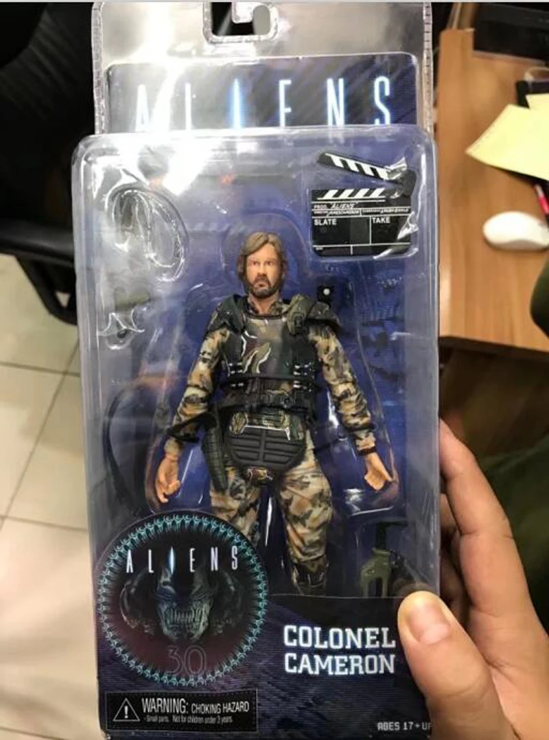 18cm Movie Aliens vs Predator Figure Colonel Cameron PVC Action Figure James Cameron Colonial Model Toys (1)