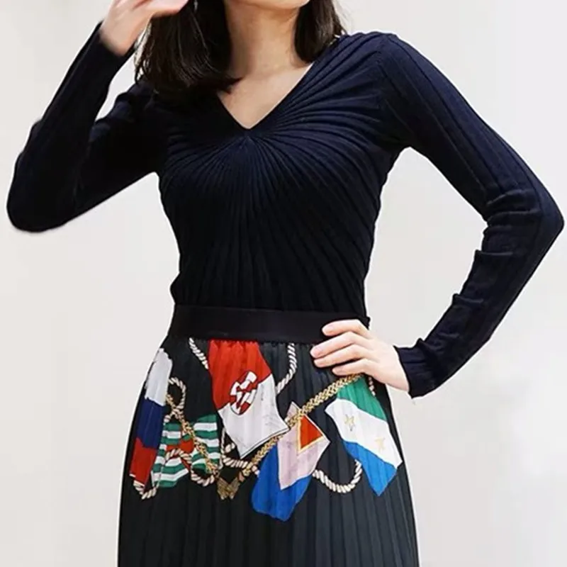 

2019 New Women's knitwear V-neck pleated slim knit bottoming shirt female ladies knitting Bodycon Pullover tops