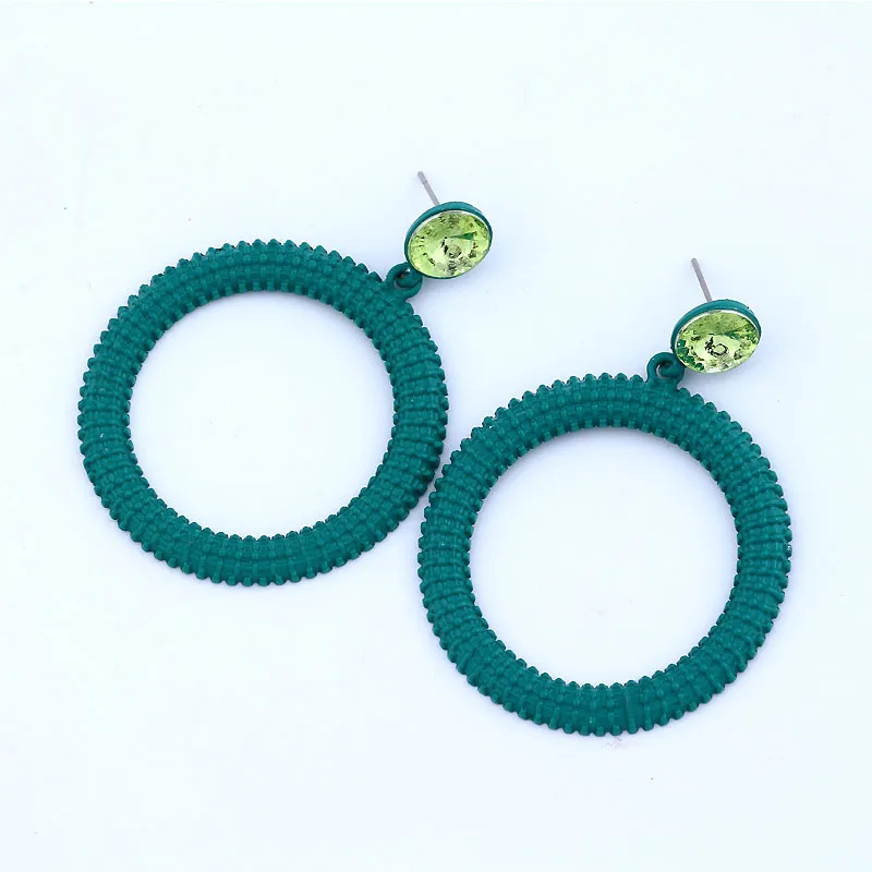 

2019 New Trend Temperament Simple Pendant Earrings Round New Design Hollow Large Circle Hanging Earrings Ladies Modern Jewelry