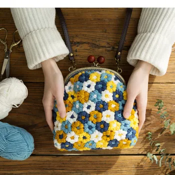 

Traditional Flowers Vintage Big Mouth Gold Single Shoulder Bag Material Bag Manual Diy Crochet In The Thick Wool