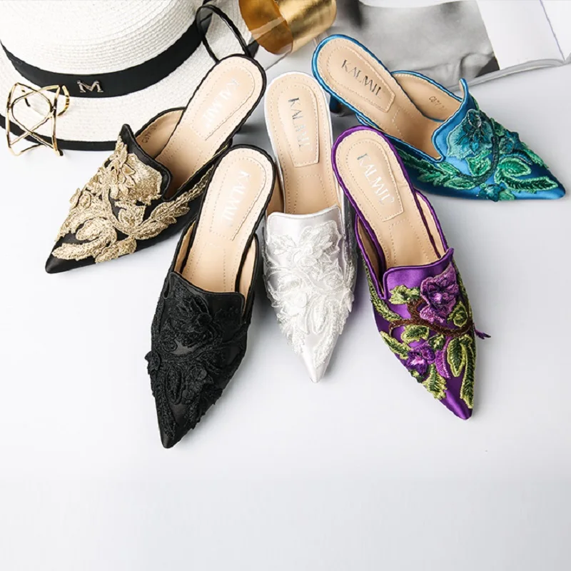 

Runway Vintage Pointed Toe Pumps Slippers Women 2018 Luxury Floral Embroidery High Heel Shoes Female Party Weeding Shoes Sandals